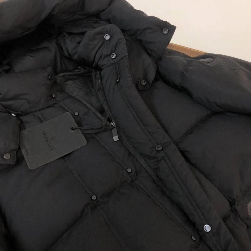 Durable Moncler Down Jackets 144104