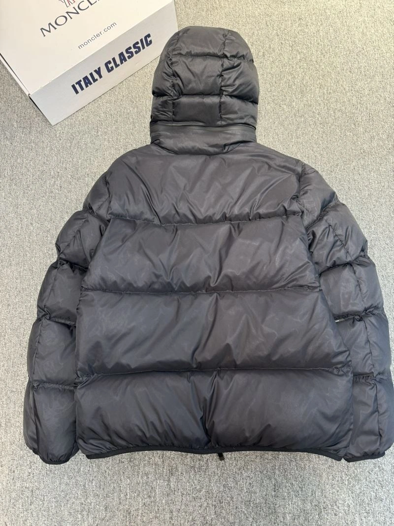 Moncler Down Jackets WellDesigned 144088