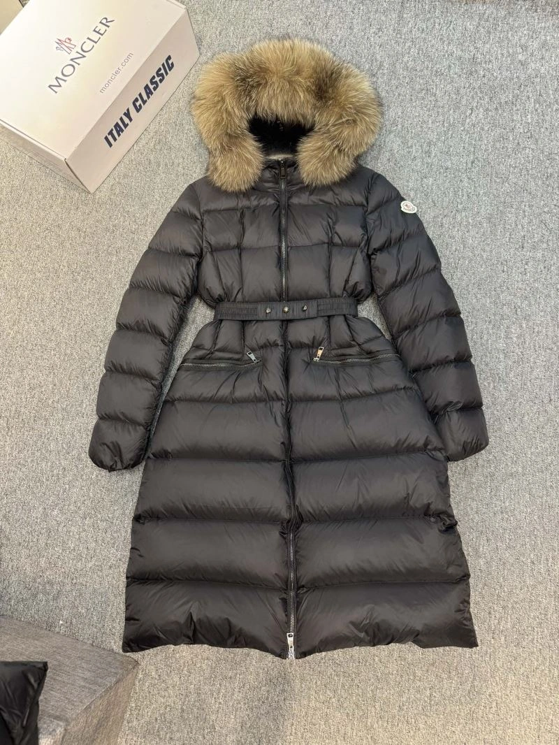 Moncler Down Jackets Sleek 144087