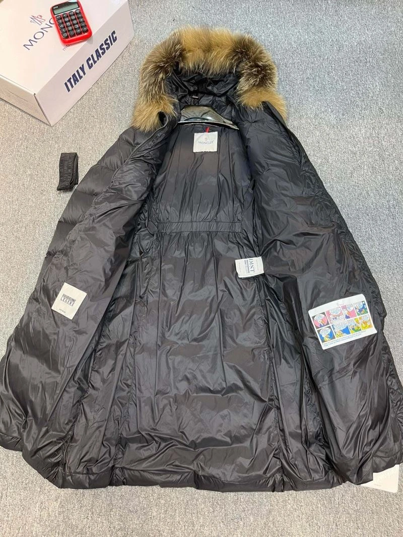 Moncler Down Jackets Sleek 144087