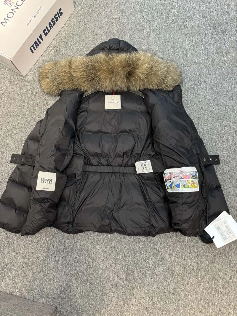 Moncler Down Jackets Supportive 144086