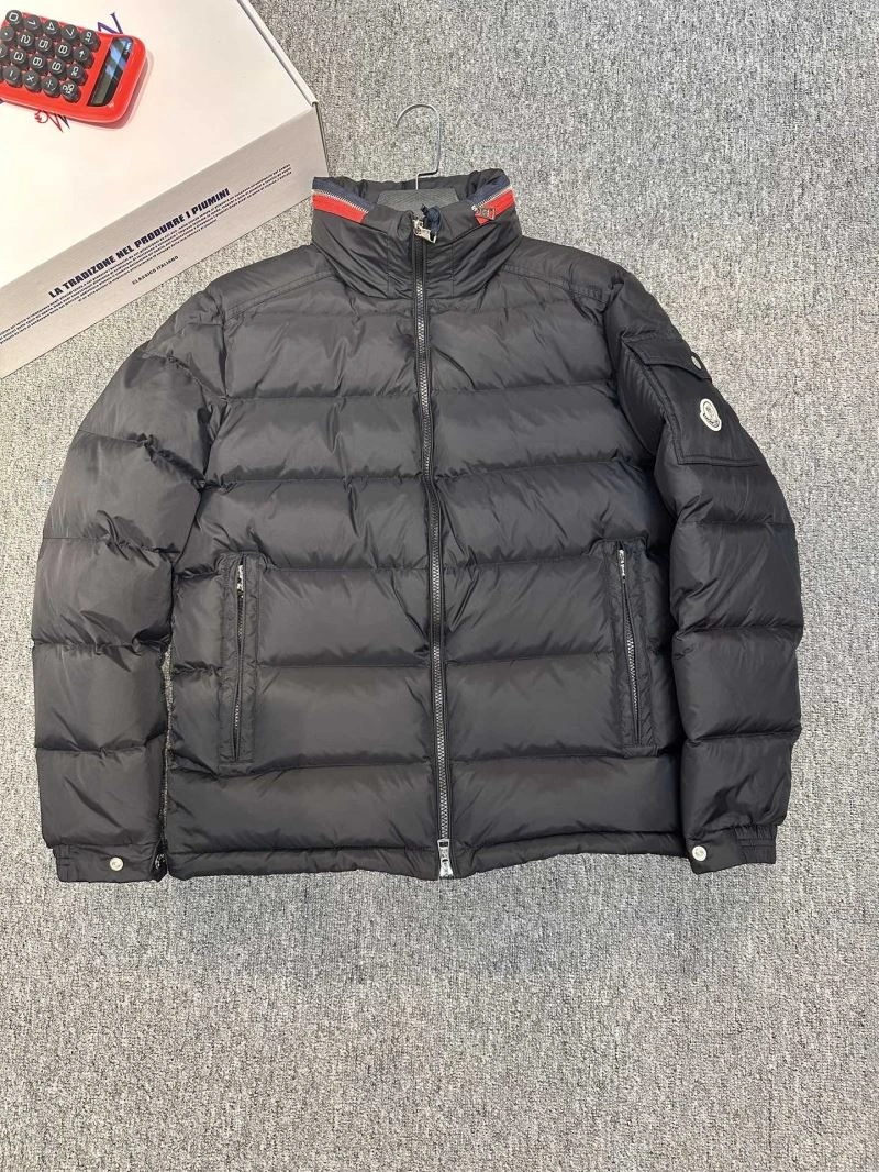 Moncler Down Jackets UrbanStyle 144082
