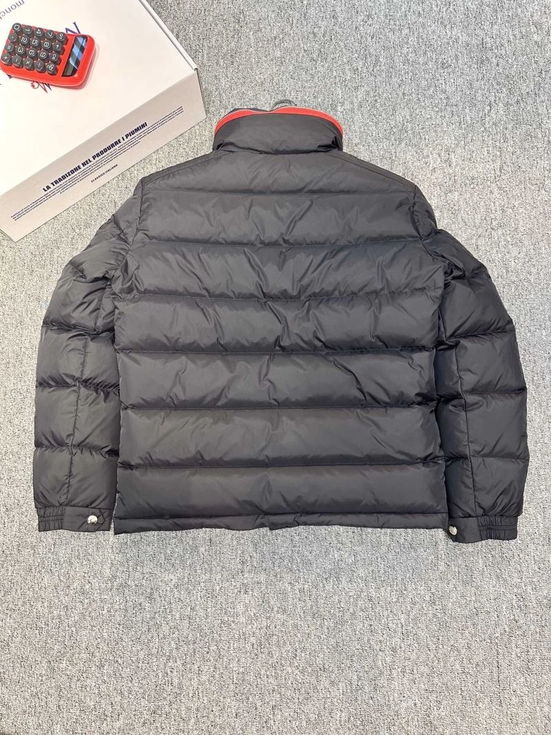 Moncler Down Jackets UrbanStyle 144082
