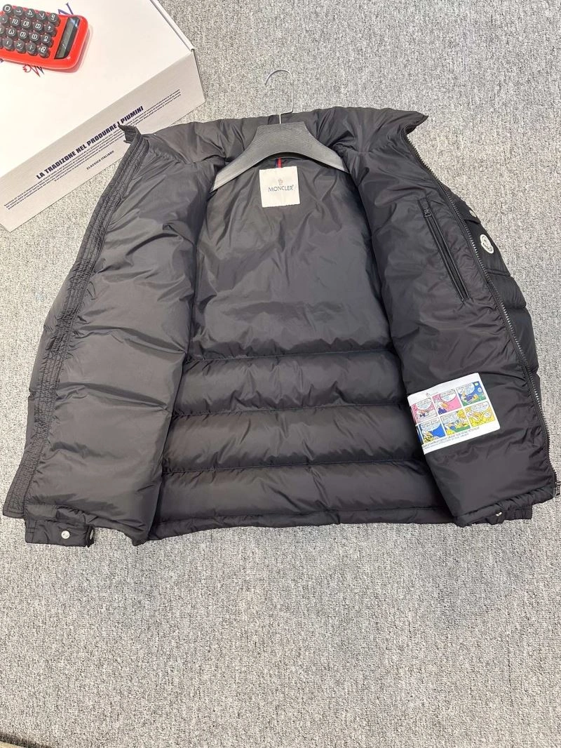 Moncler Down Jackets UrbanStyle 144082