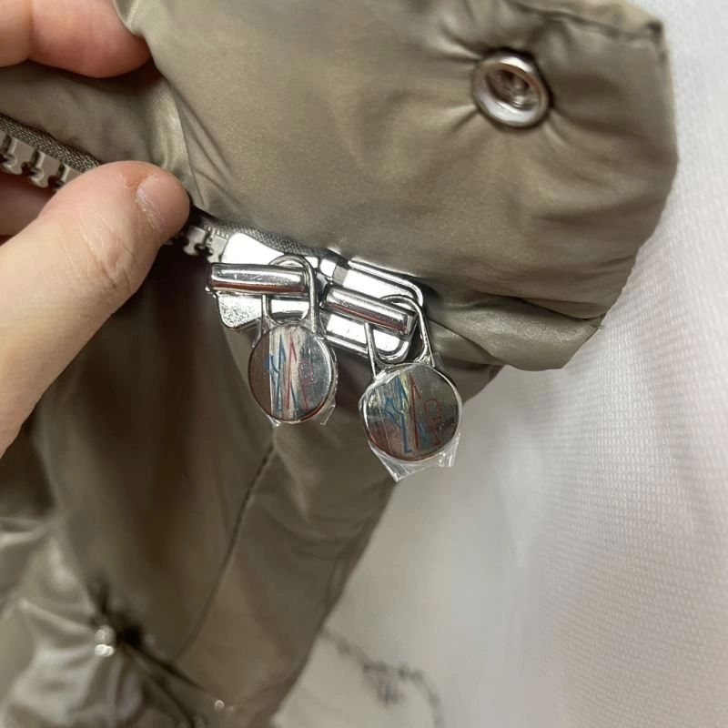 Moncler Down Jackets Unisex 144073