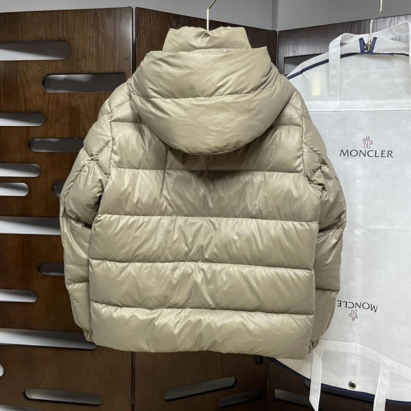 Moncler Down Jackets Unisex 144073