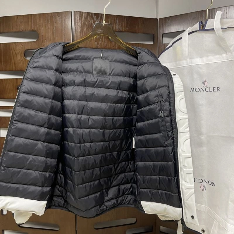 Moncler Down Jackets Bright 144067