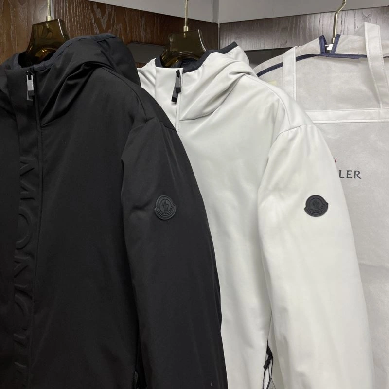 Moncler Down Jackets Bright 144067