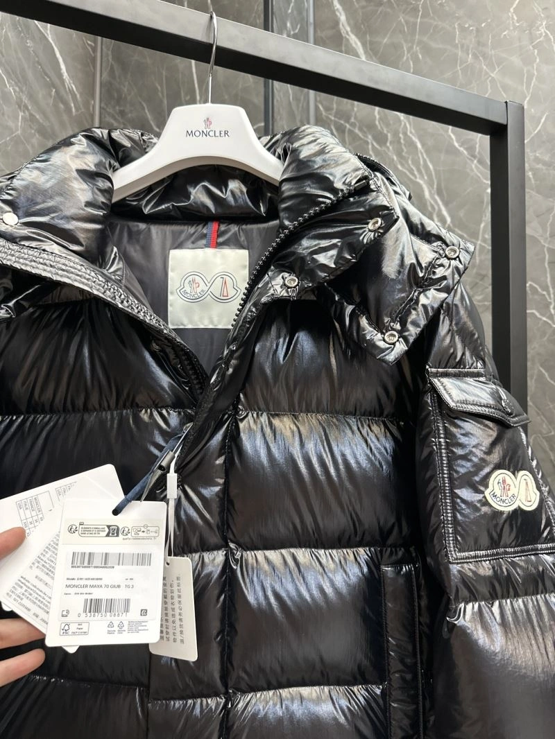 Moncler Down Jackets Attractive 144063