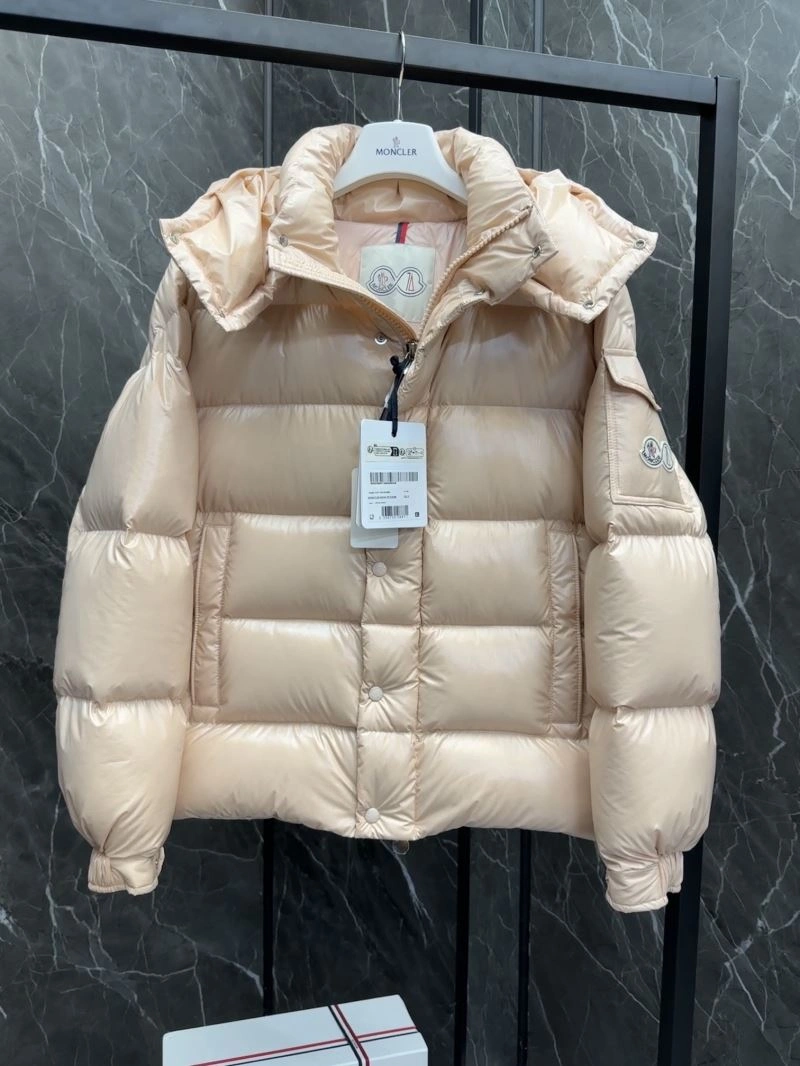 Functional Moncler Down Jackets 144062