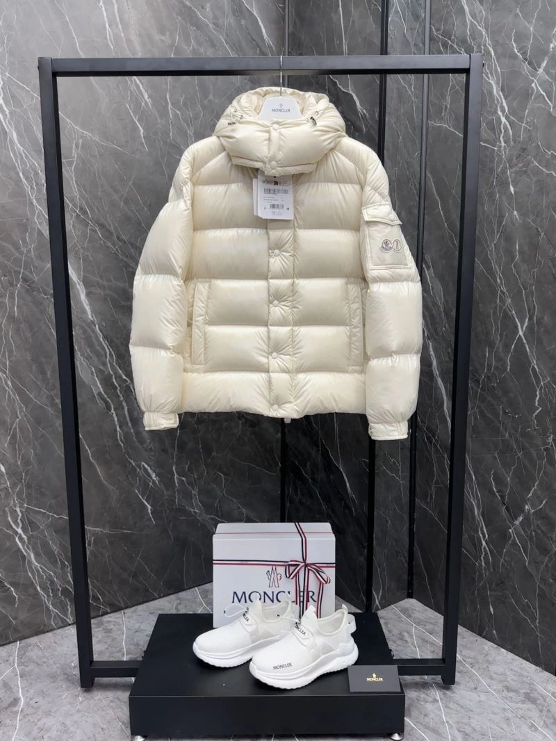 Moncler Down Jackets Casual 144058