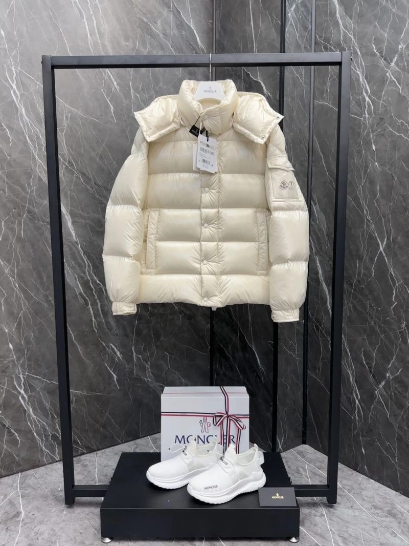 Moncler Down Jackets Casual 144058