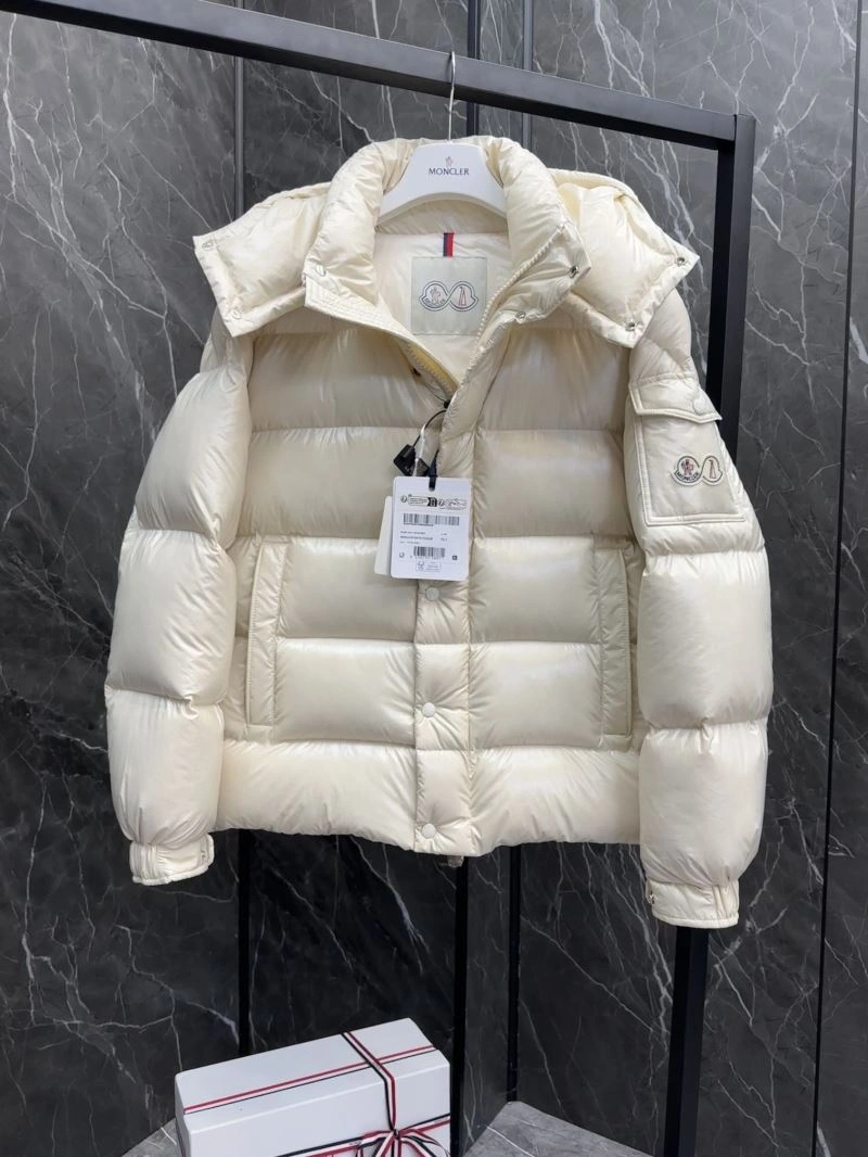 Moncler Down Jackets Casual 144058