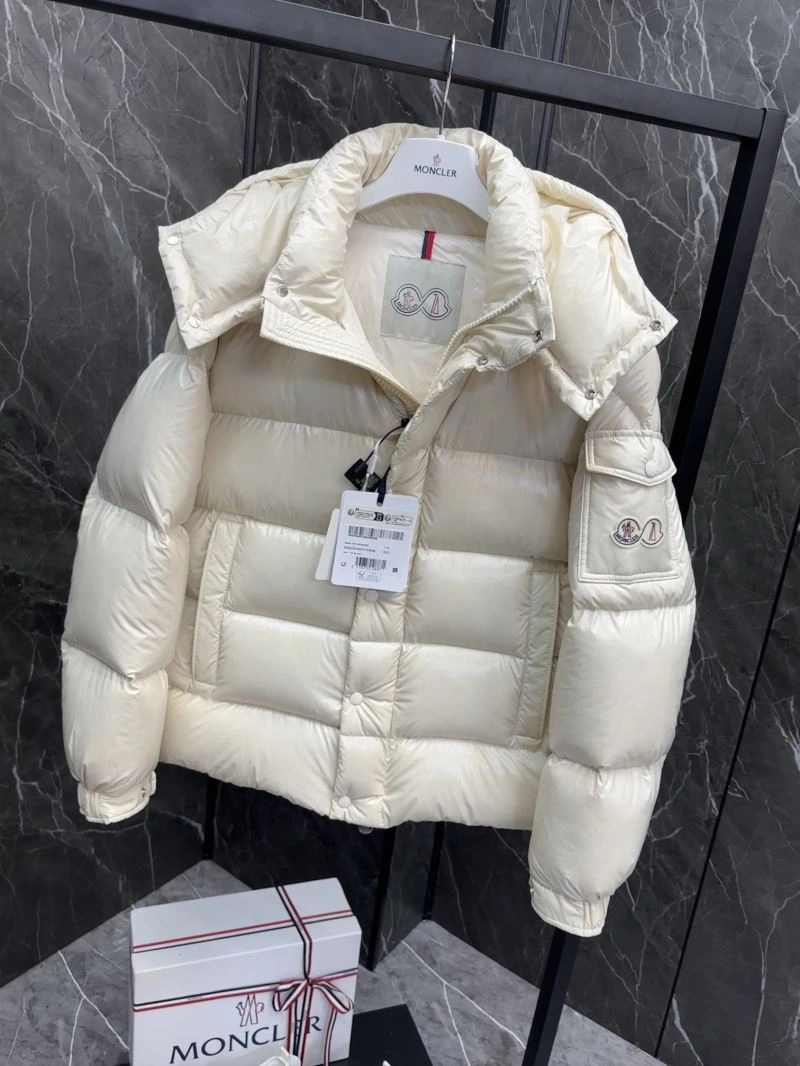 Moncler Down Jackets Casual 144058