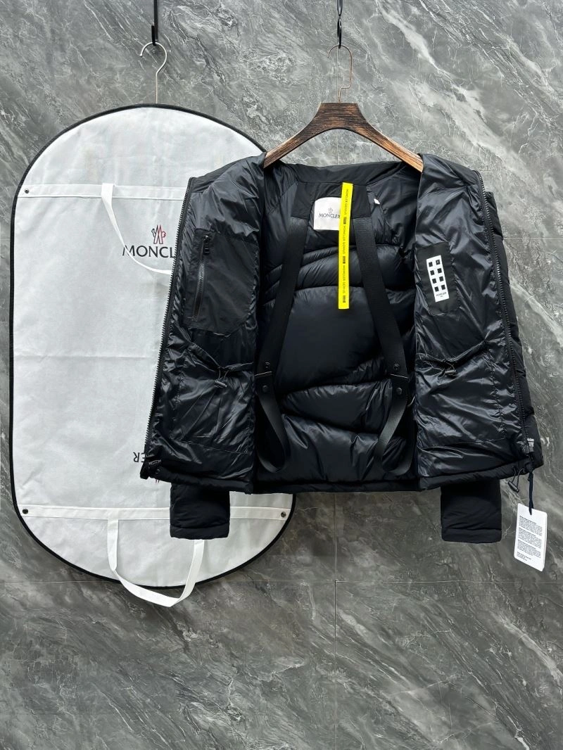 Moncler Down Jackets MultiPurpose 144065