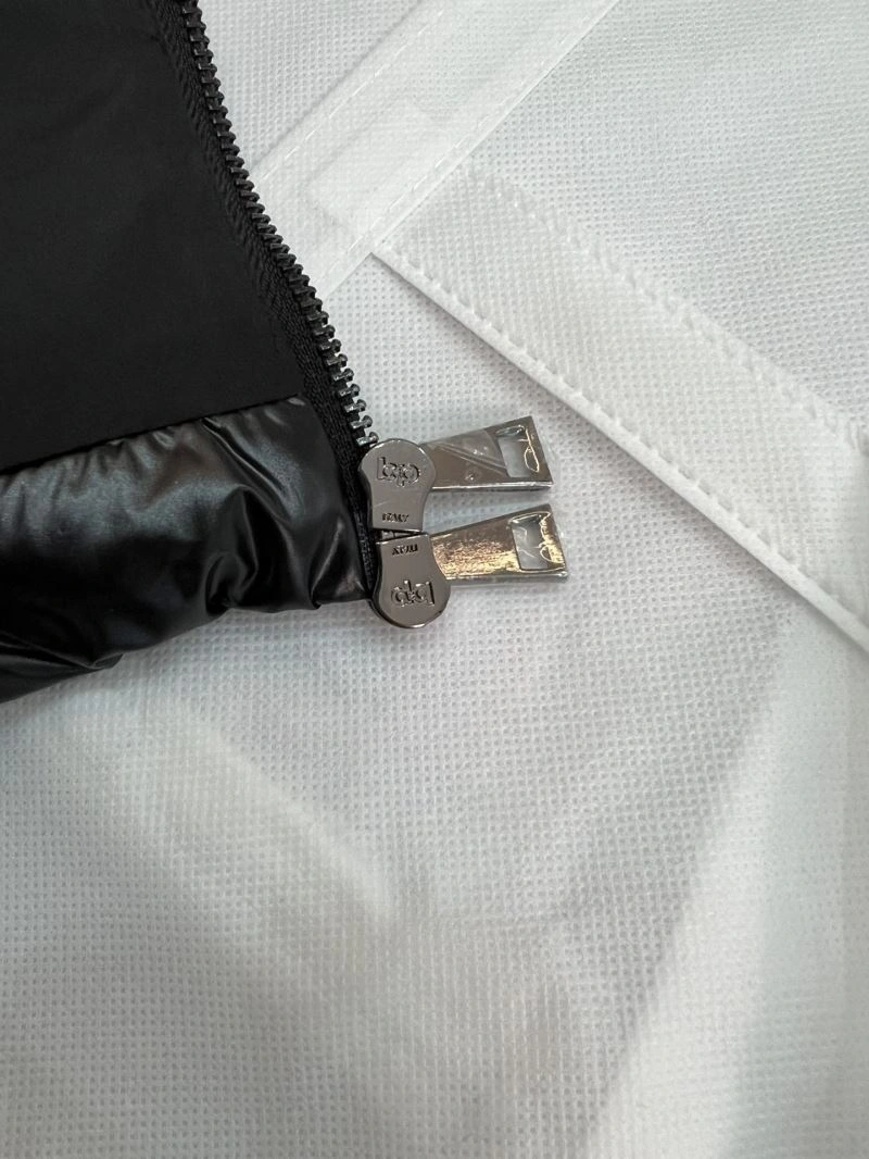 NewStyle Moncler Down Jackets 144066