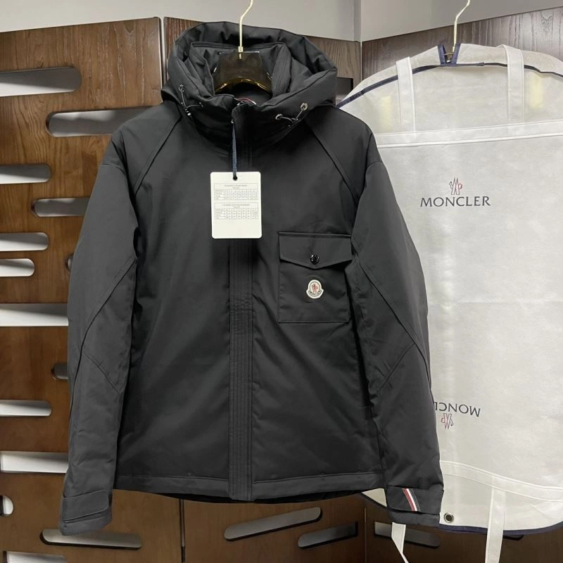 Moncler Down Jackets Comfortable 144052