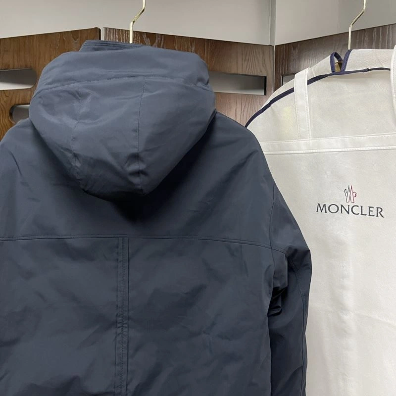 Unisex Moncler Down Jackets 144051