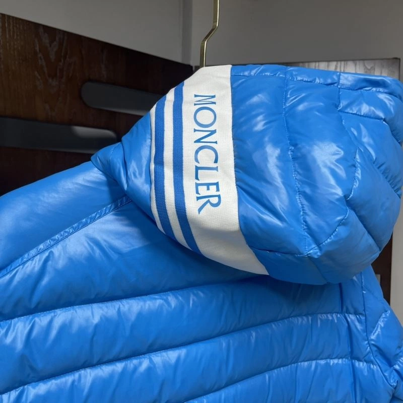 Elegant Moncler Down Jackets 144044