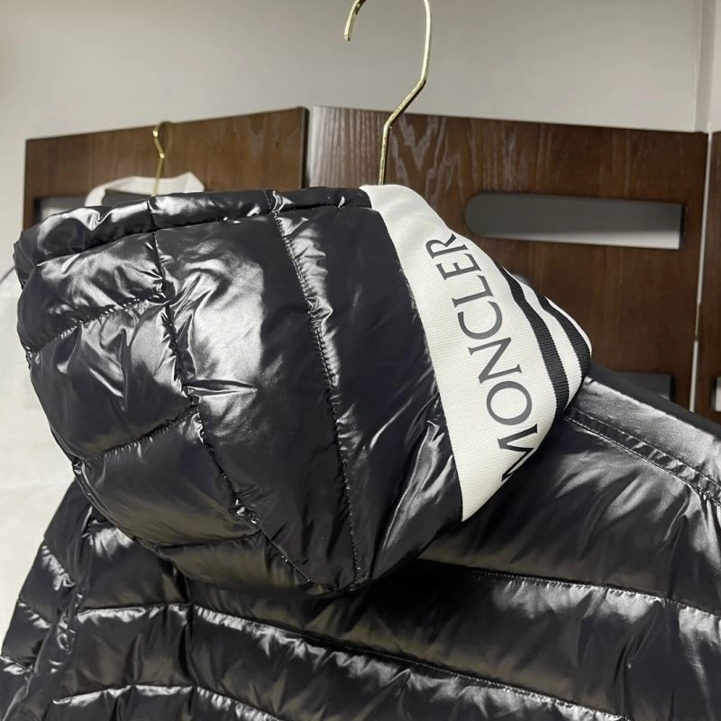 Moncler Down Jackets Youthful 144042