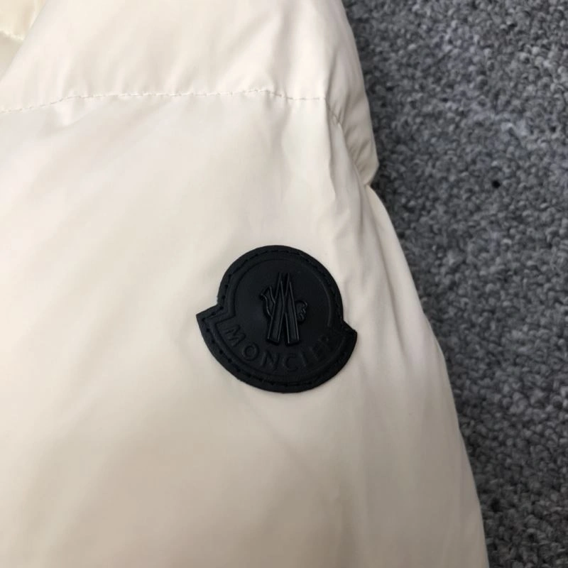 Moncler Down Jackets Popular 144041