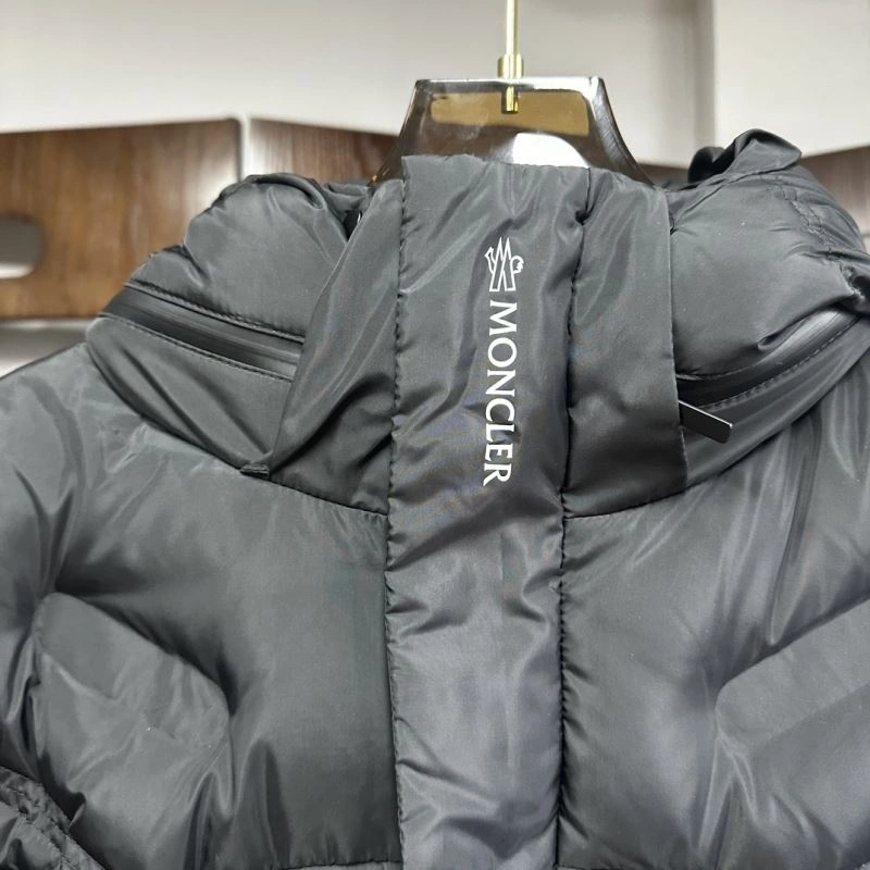HighQuality Moncler Down Jackets 144038