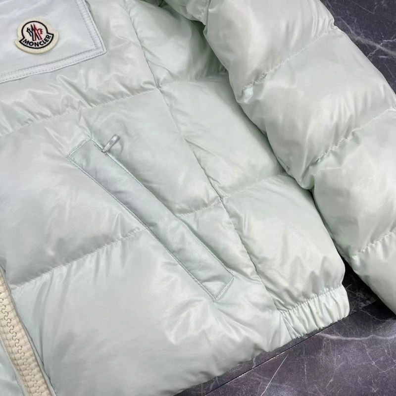Moncler Down Jackets Seasonal 144031