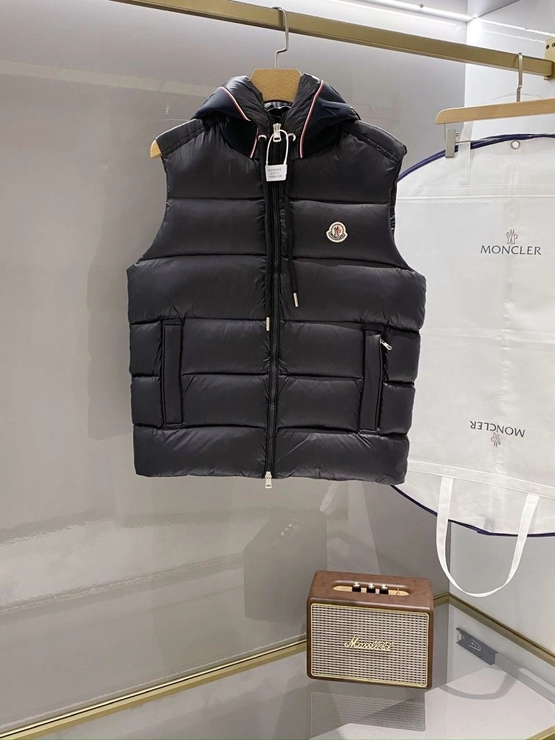 Moncler Down Jackets Bright 144024