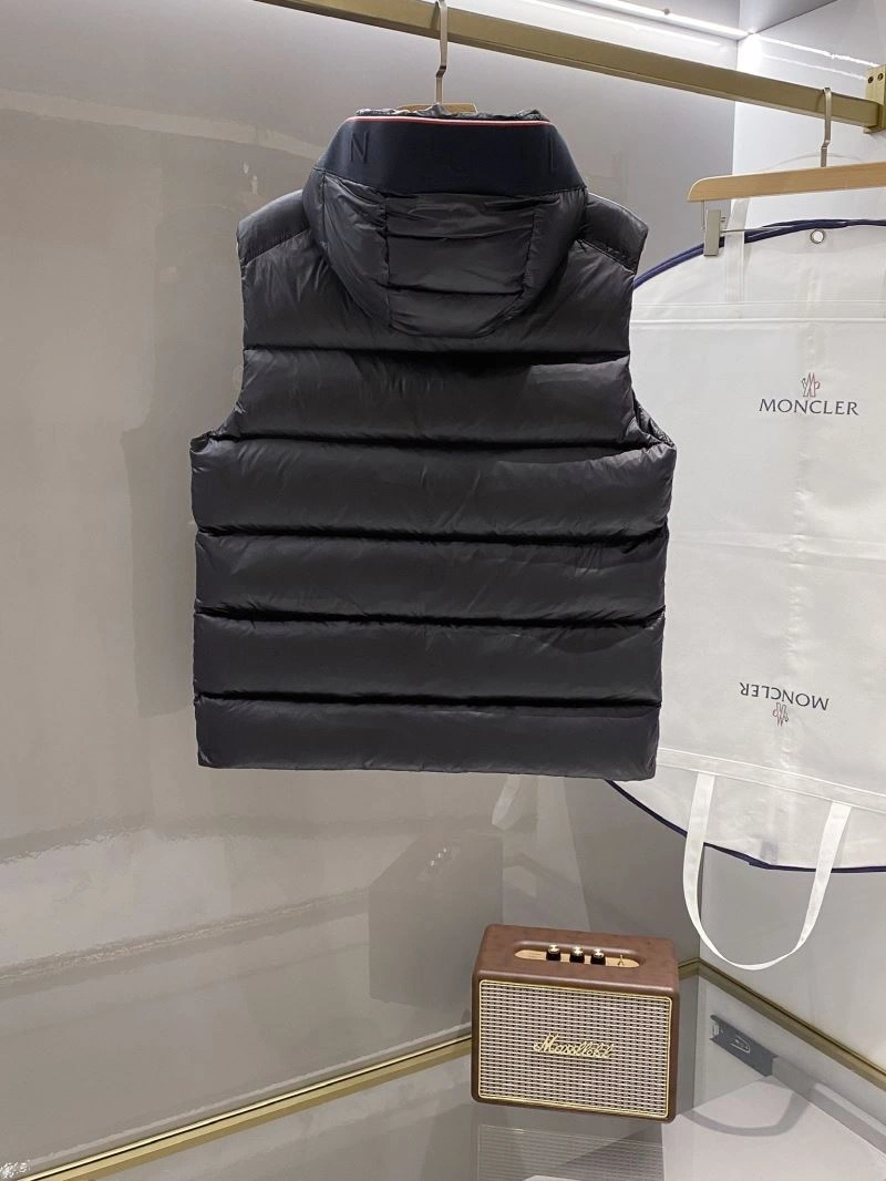 Moncler Down Jackets Bright 144024