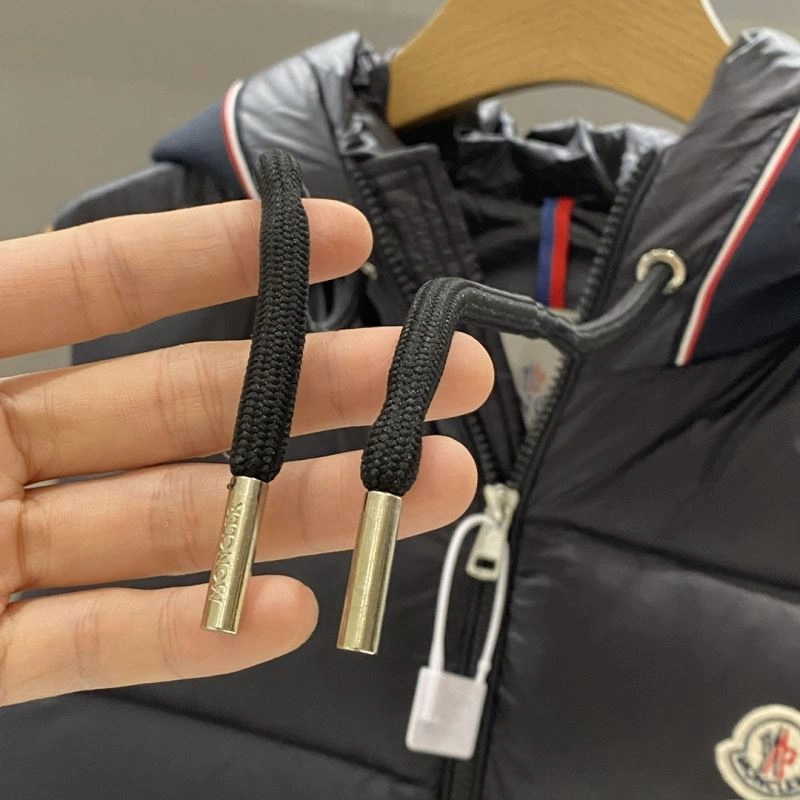 Moncler Down Jackets Bright 144024