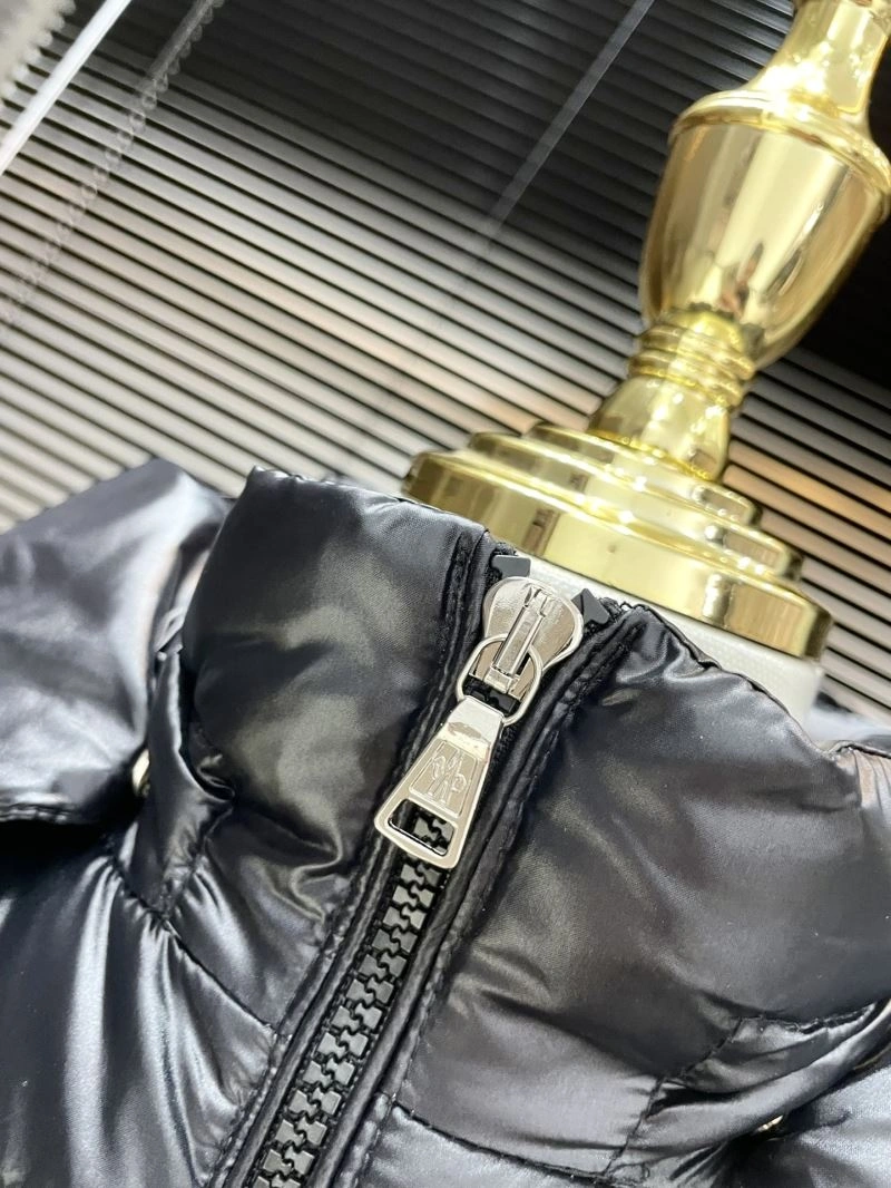 Breathable Moncler Down Jackets 144027