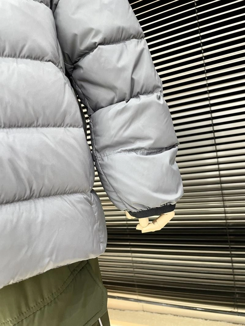 Bright Moncler Down Jackets 144036