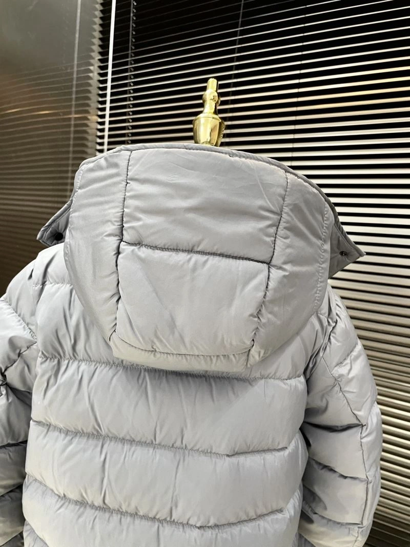 Bright Moncler Down Jackets 144036