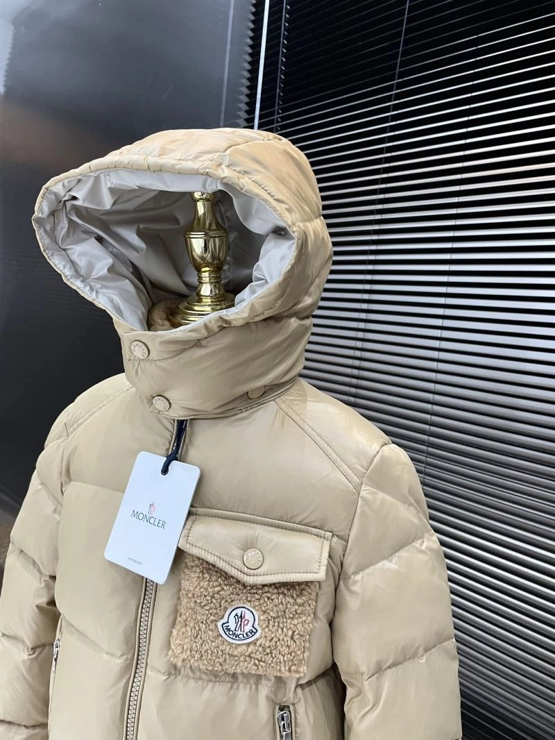 Practical Moncler Down Jackets 144018