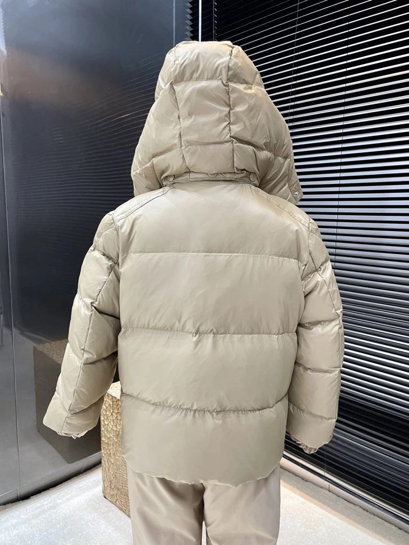 Practical Moncler Down Jackets 144018