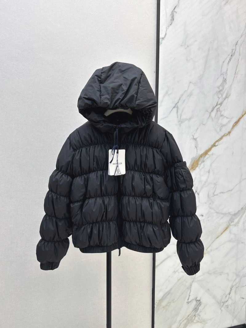 Moncler Down Jackets Original 144012