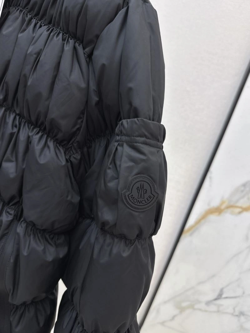Moncler Down Jackets Original 144012
