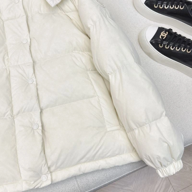 Sophisticated Moncler Down Jackets 144010