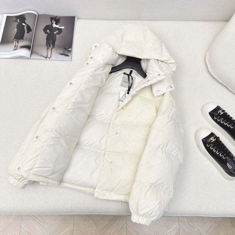 Sophisticated Moncler Down Jackets 144010