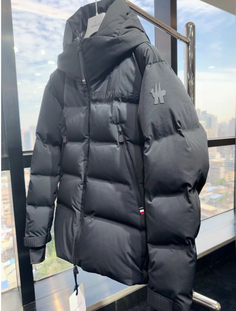 Moncler Down Jackets TechFriendly 144006
