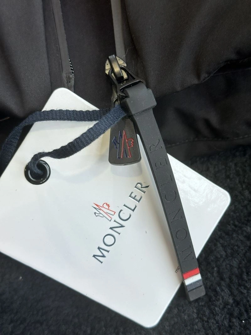 Moncler Down Jackets TechFriendly 144006
