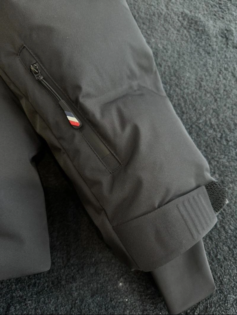 Moncler Down Jackets TechFriendly 144006
