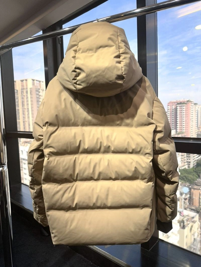 Moncler Down Jackets Fashionable 144025