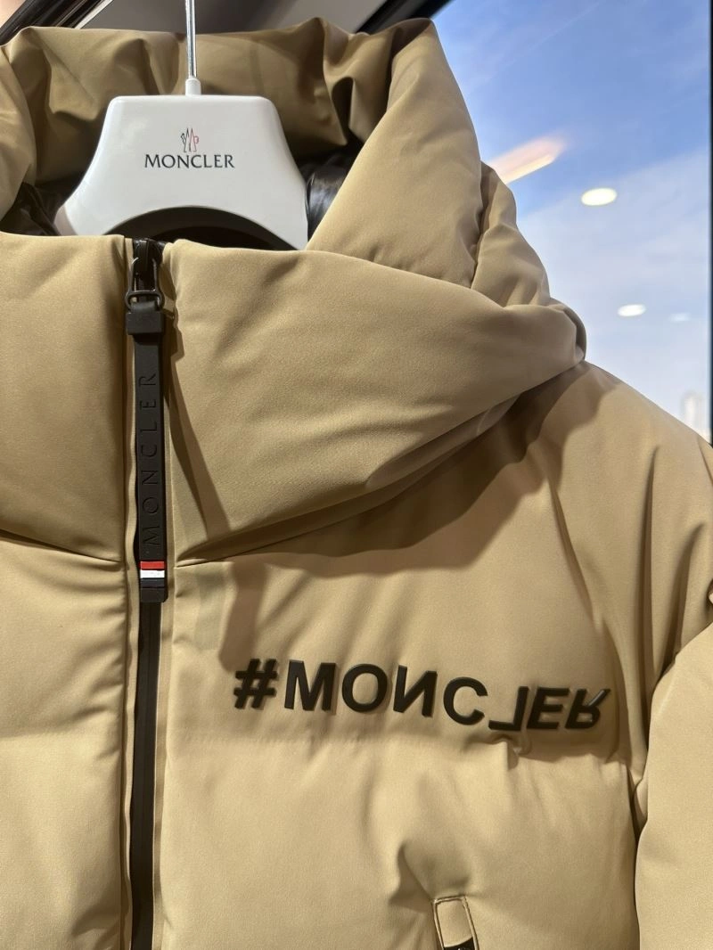 Moncler Down Jackets Fashionable 144025