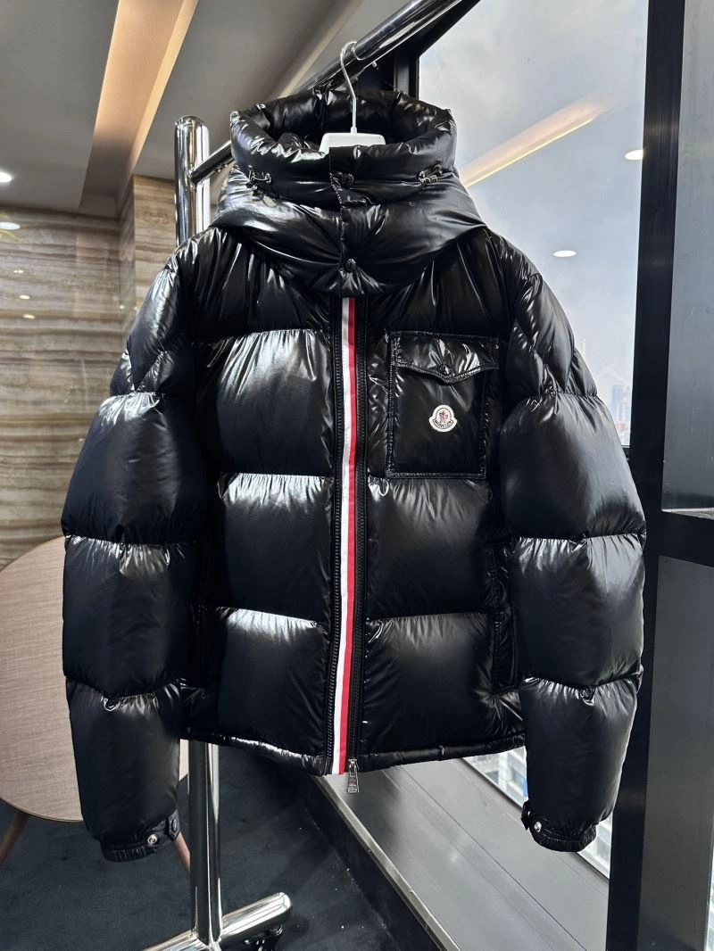 Moncler Down Jackets DailyWear 144004