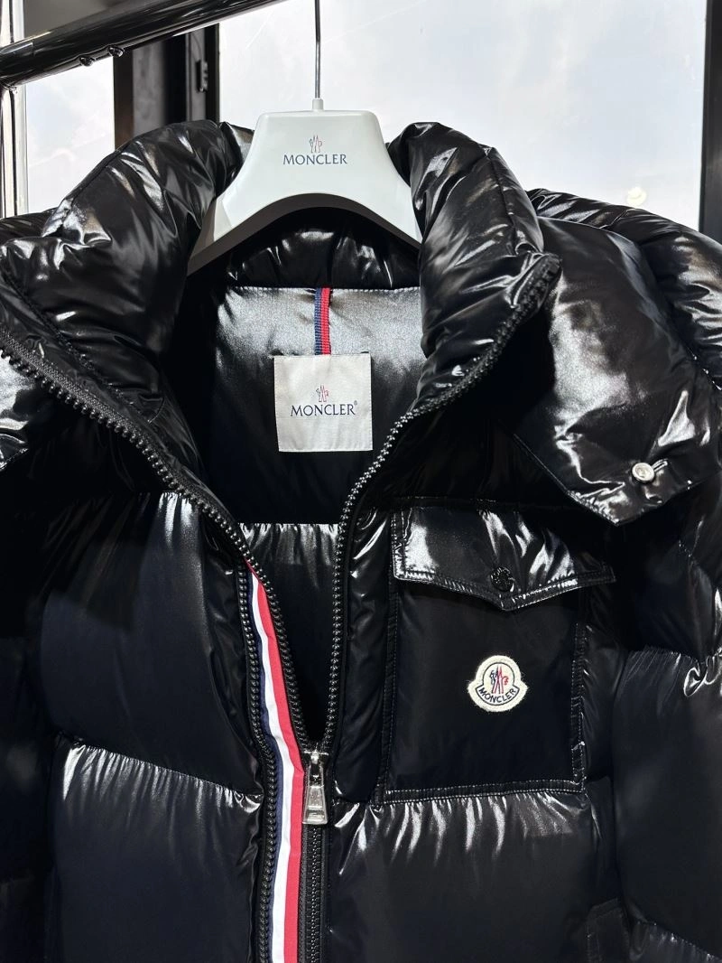 Moncler Down Jackets DailyWear 144004