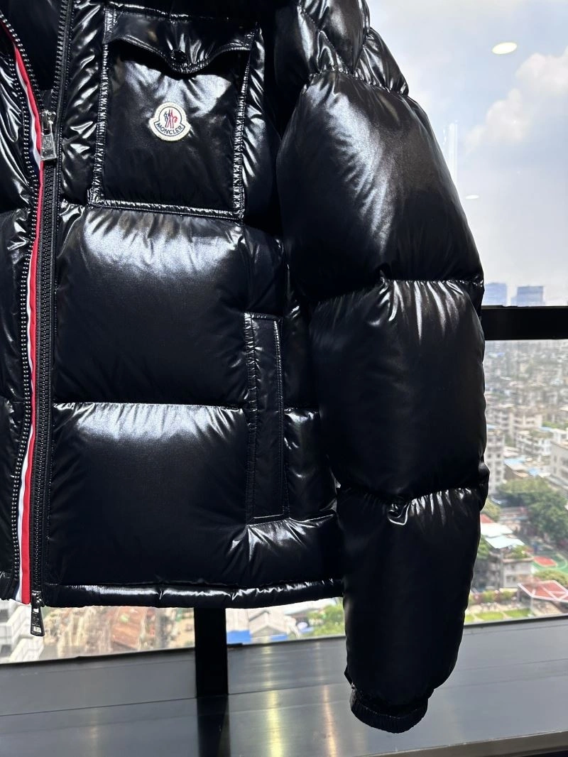 Moncler Down Jackets DailyWear 144004