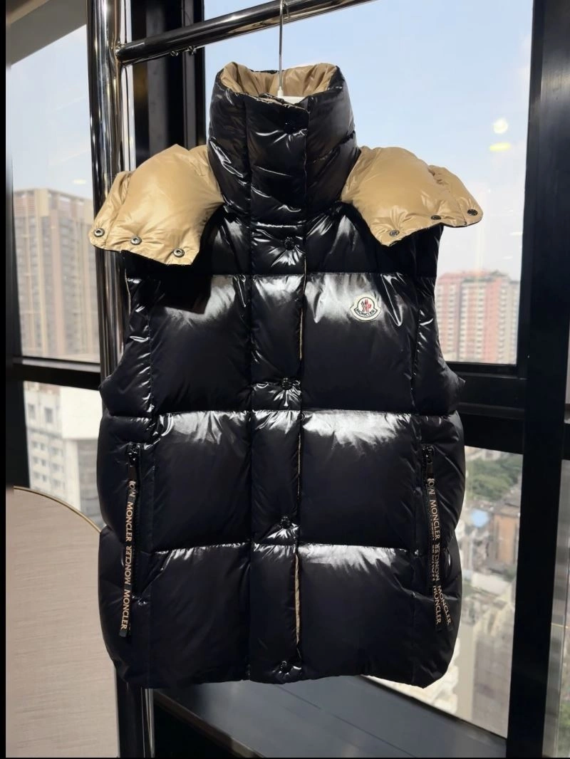 Compact Moncler Down Jackets 143996