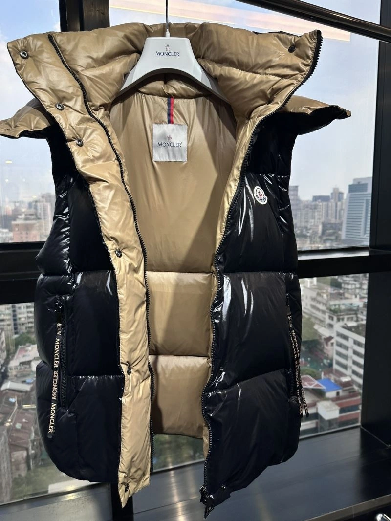 Compact Moncler Down Jackets 143996