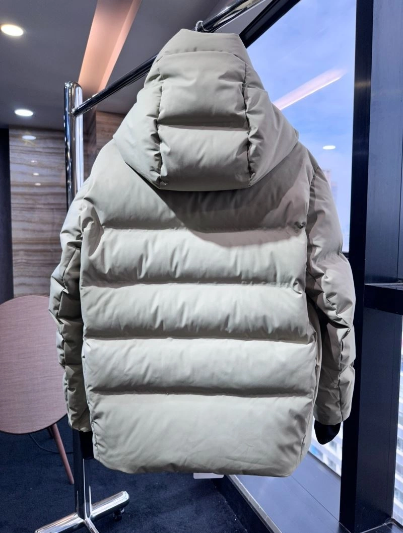 Moncler Down Jackets RelaxedFit 143992
